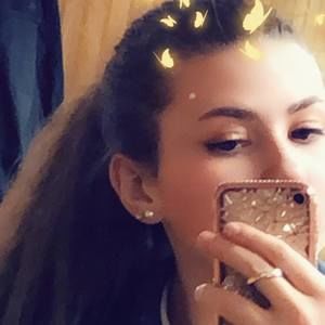 Meet your Posher, Brenna